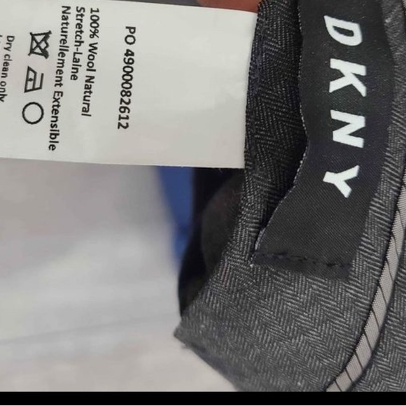 DKNY Wool suit stretch - Picture 2 of 3
